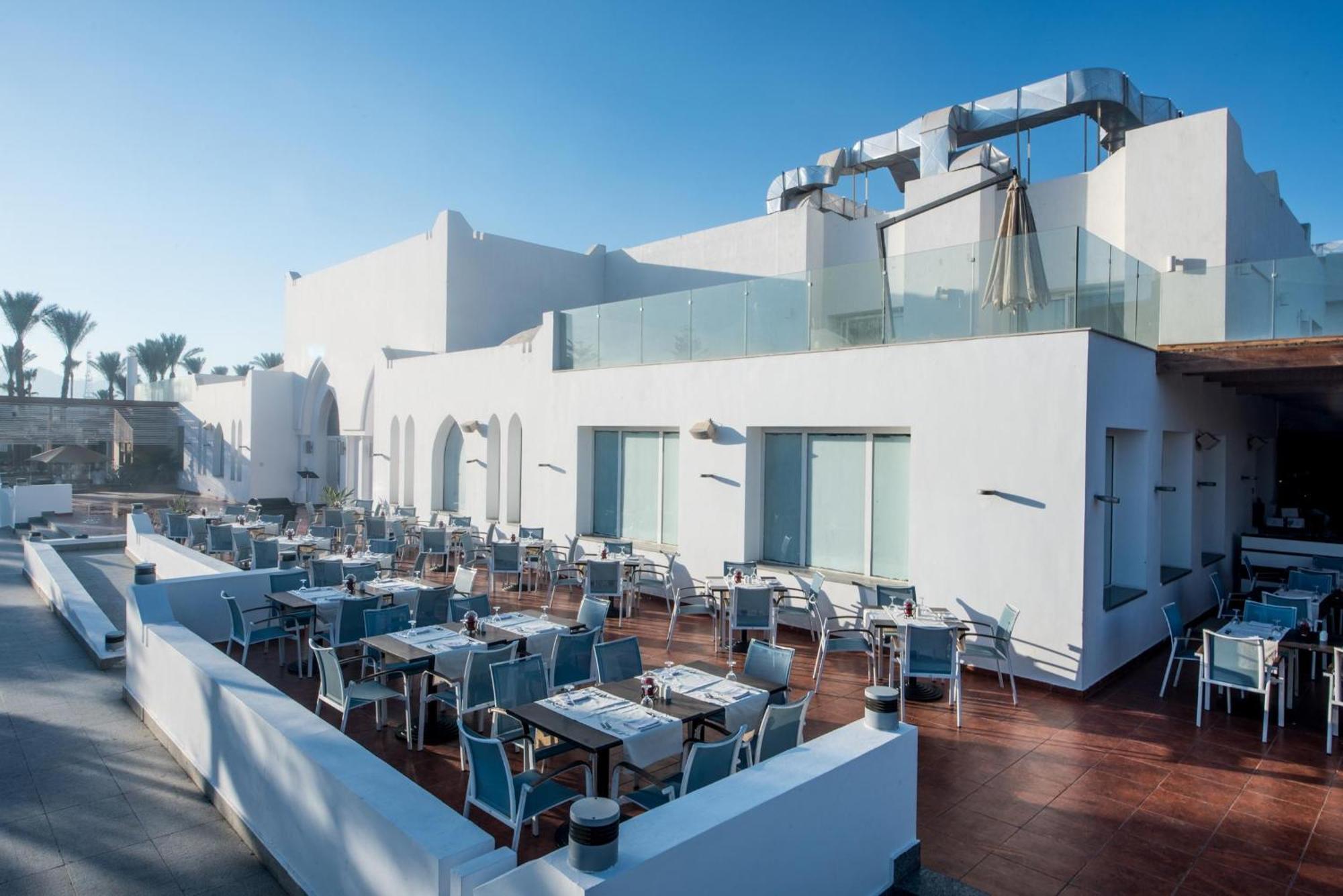 Sentido Reef Oasis Aqua Park Resort Sharm el Sheikh Esterno foto The restaurant at the hotel