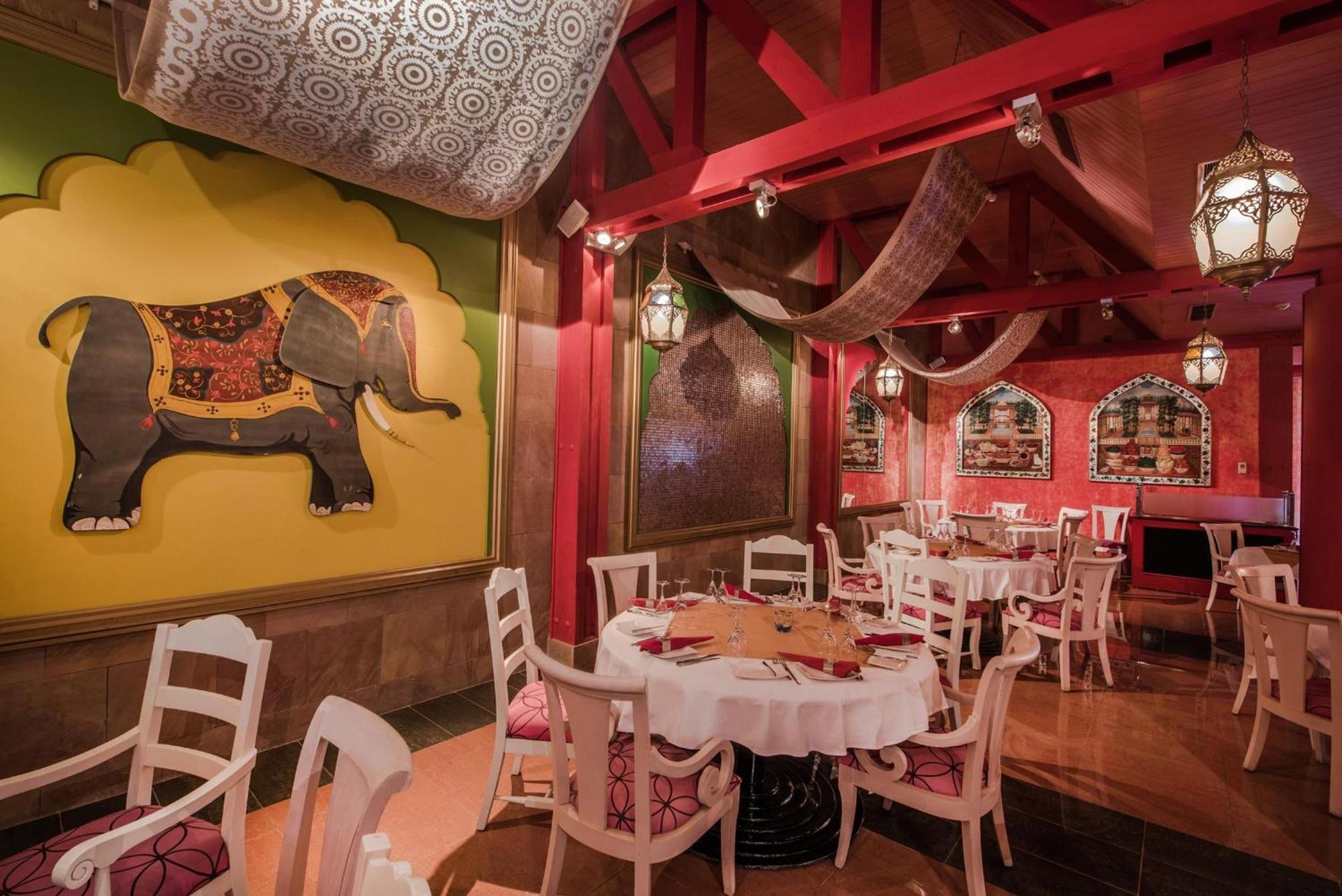 Sentido Reef Oasis Aqua Park Resort Sharm el Sheikh Esterno foto Interior of a typical Indian restaurant