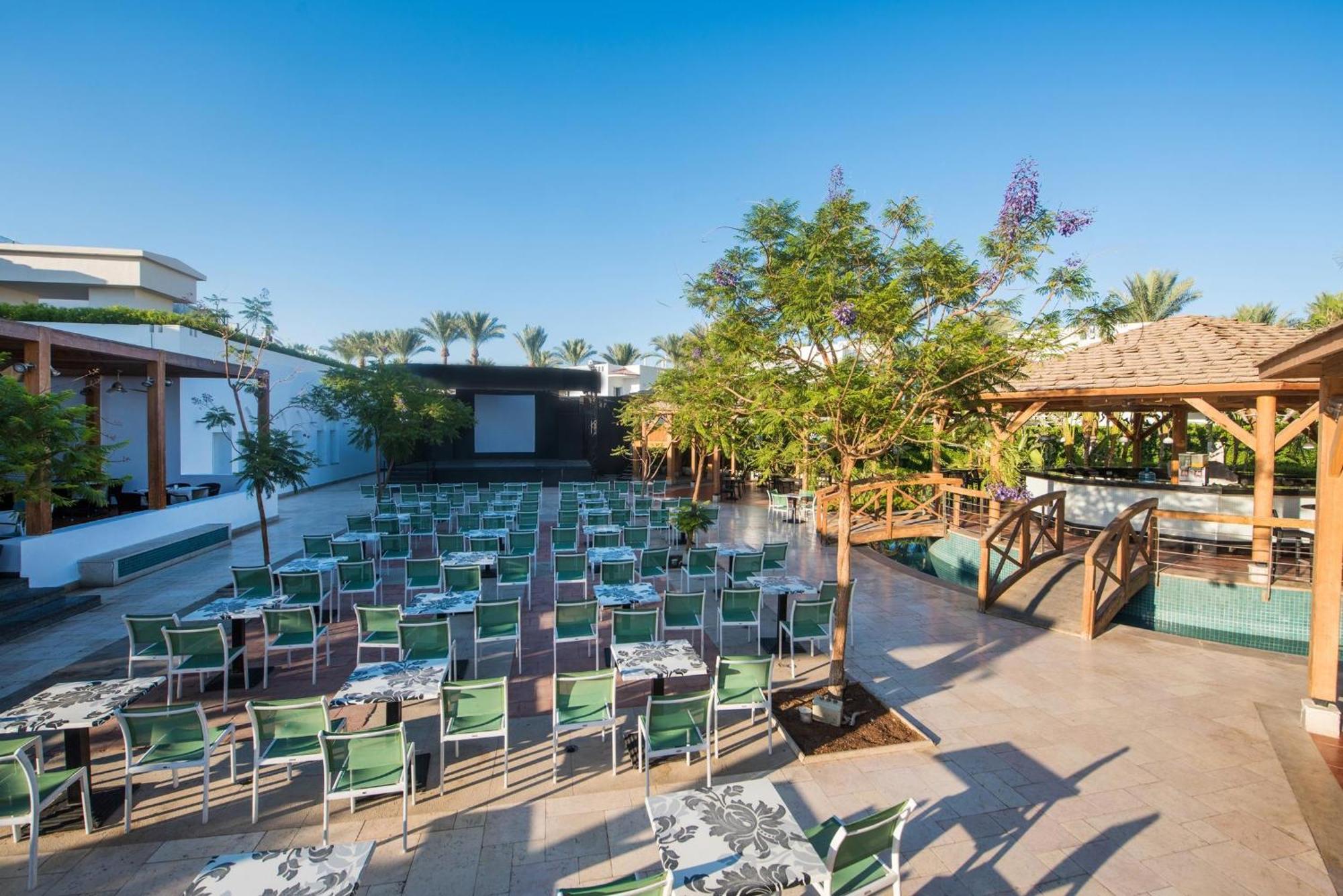 Sentido Reef Oasis Aqua Park Resort Sharm el Sheikh Esterno foto The amphitheater at the hotel