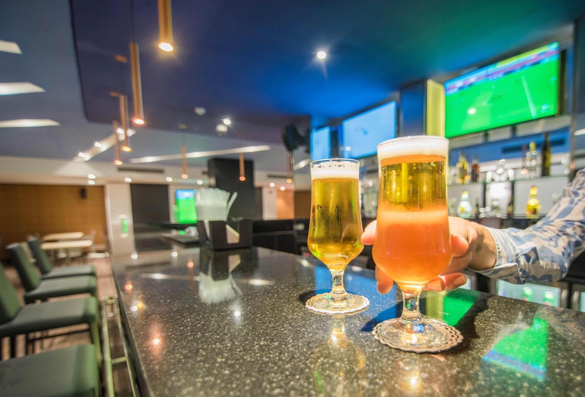 Sentido Reef Oasis Aqua Park Resort Sharm el Sheikh Esterno foto The bar at the Emirates Stadium