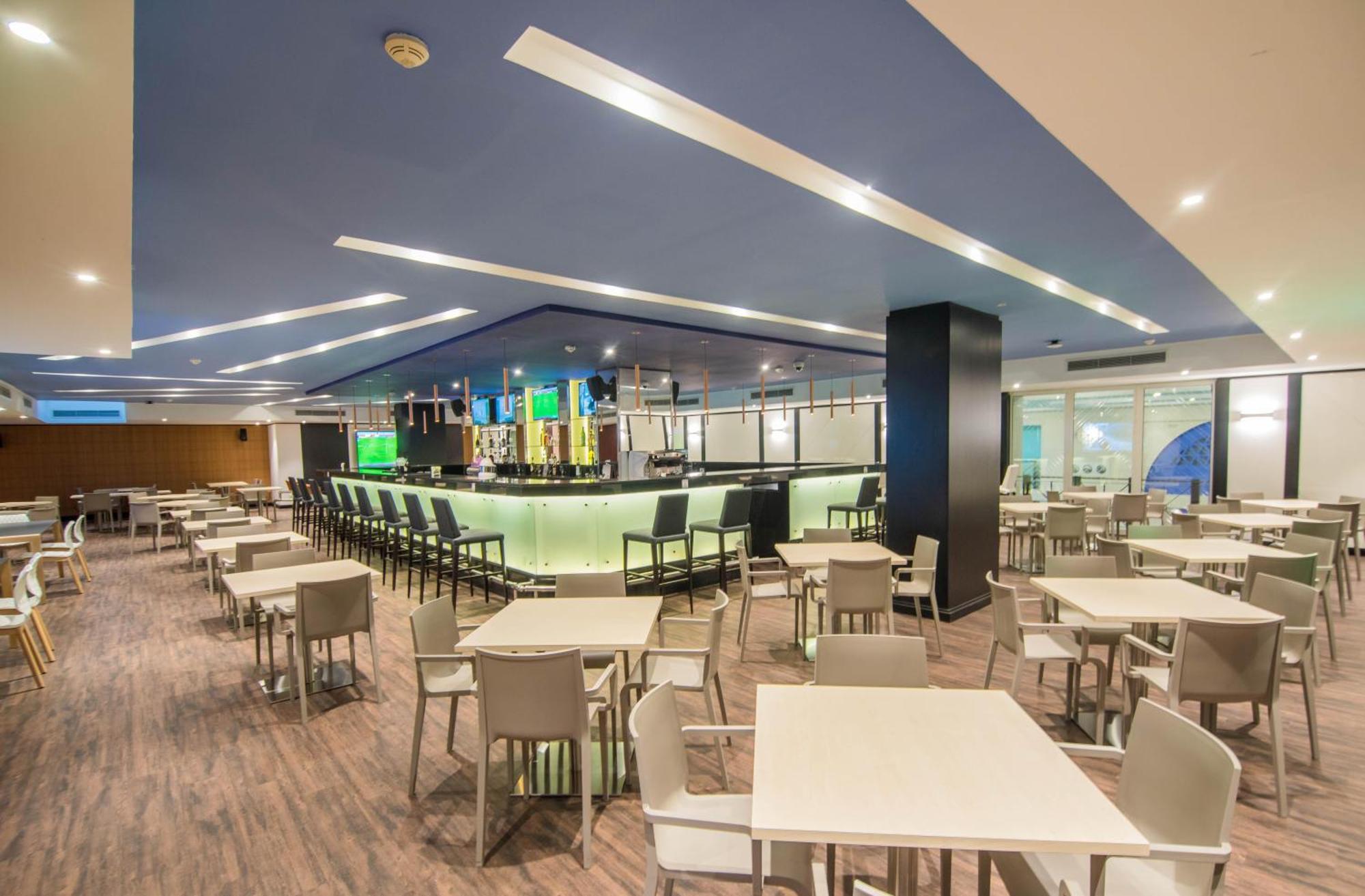 Sentido Reef Oasis Aqua Park Resort Sharm el Sheikh Esterno foto The lounge at the airport