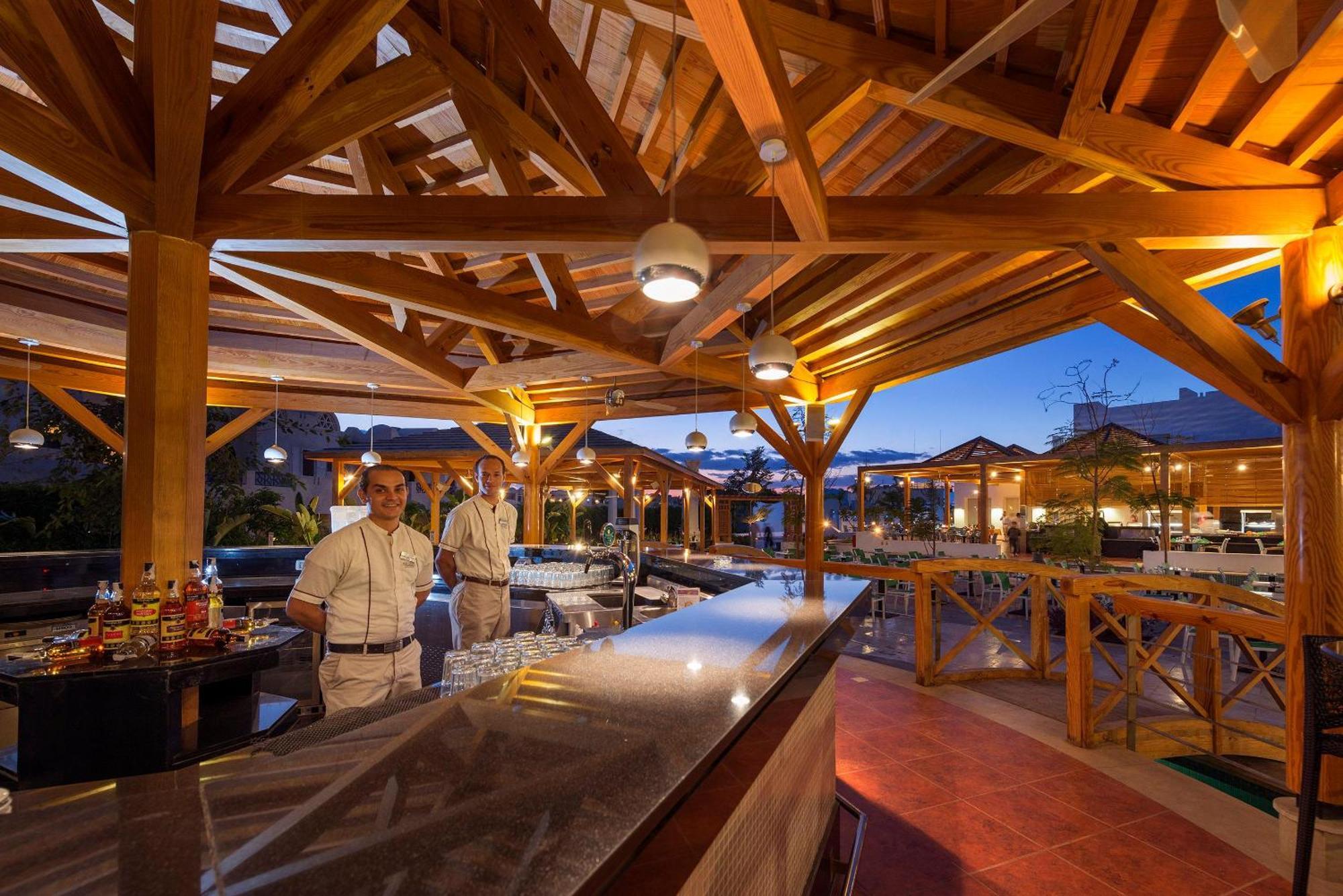 Sentido Reef Oasis Aqua Park Resort Sharm el Sheikh Esterno foto The resort's main restaurant