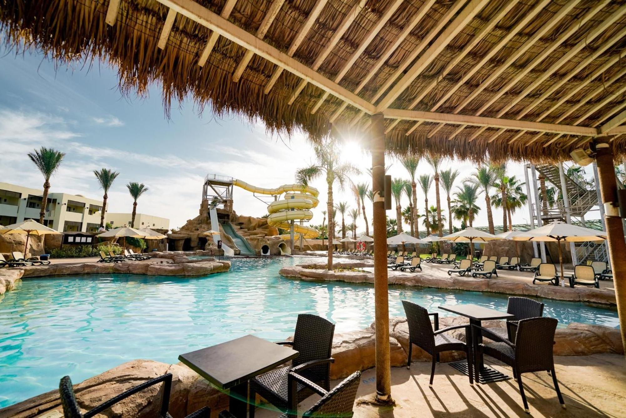 Sentido Reef Oasis Aqua Park Resort Sharm el Sheikh Esterno foto The water park at the Hilton Sharm El Menah