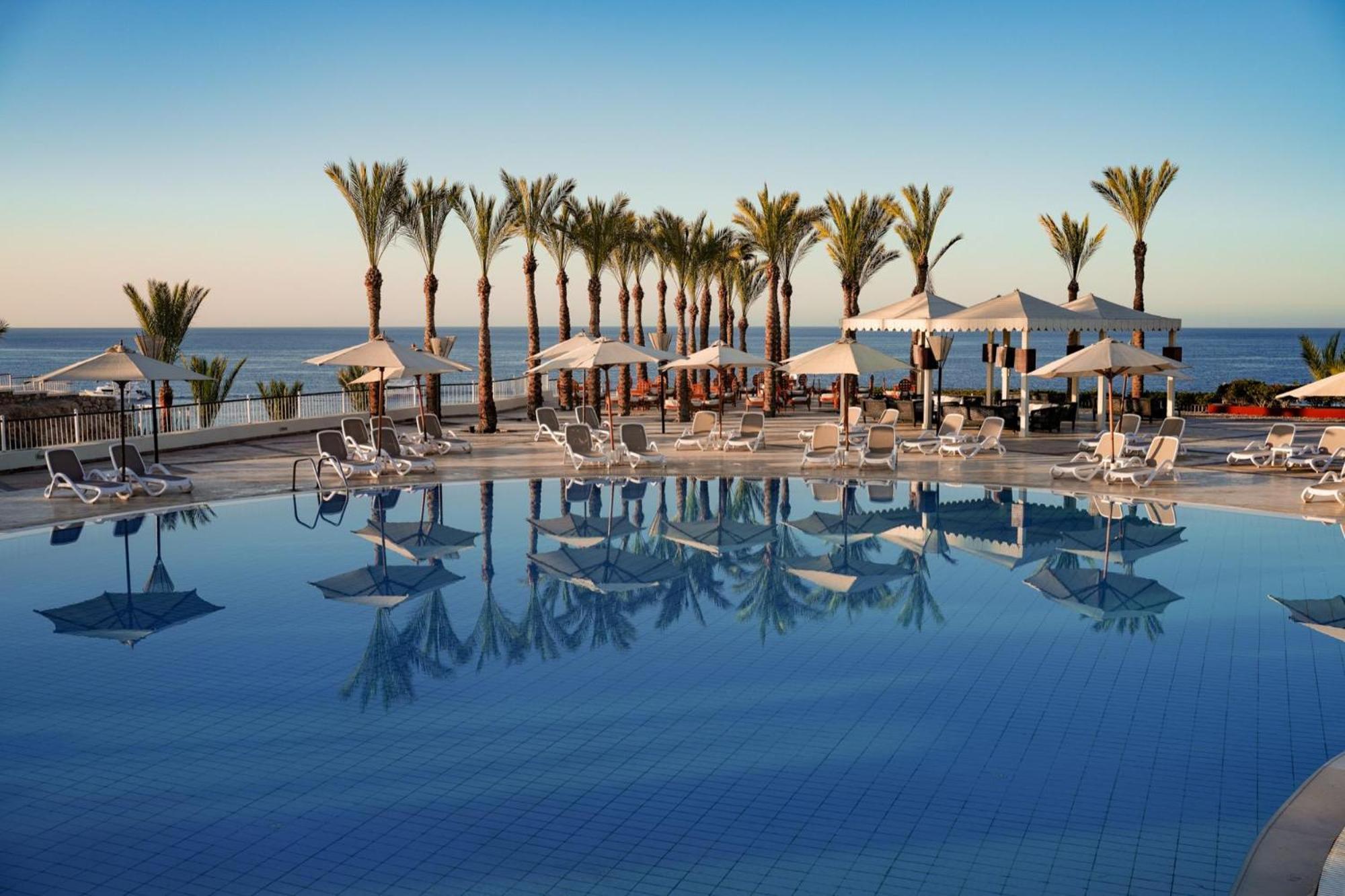 Sentido Reef Oasis Aqua Park Resort Sharm el Sheikh Esterno foto The pool at the Four Seasons Hotel, Sharm El Sheikh