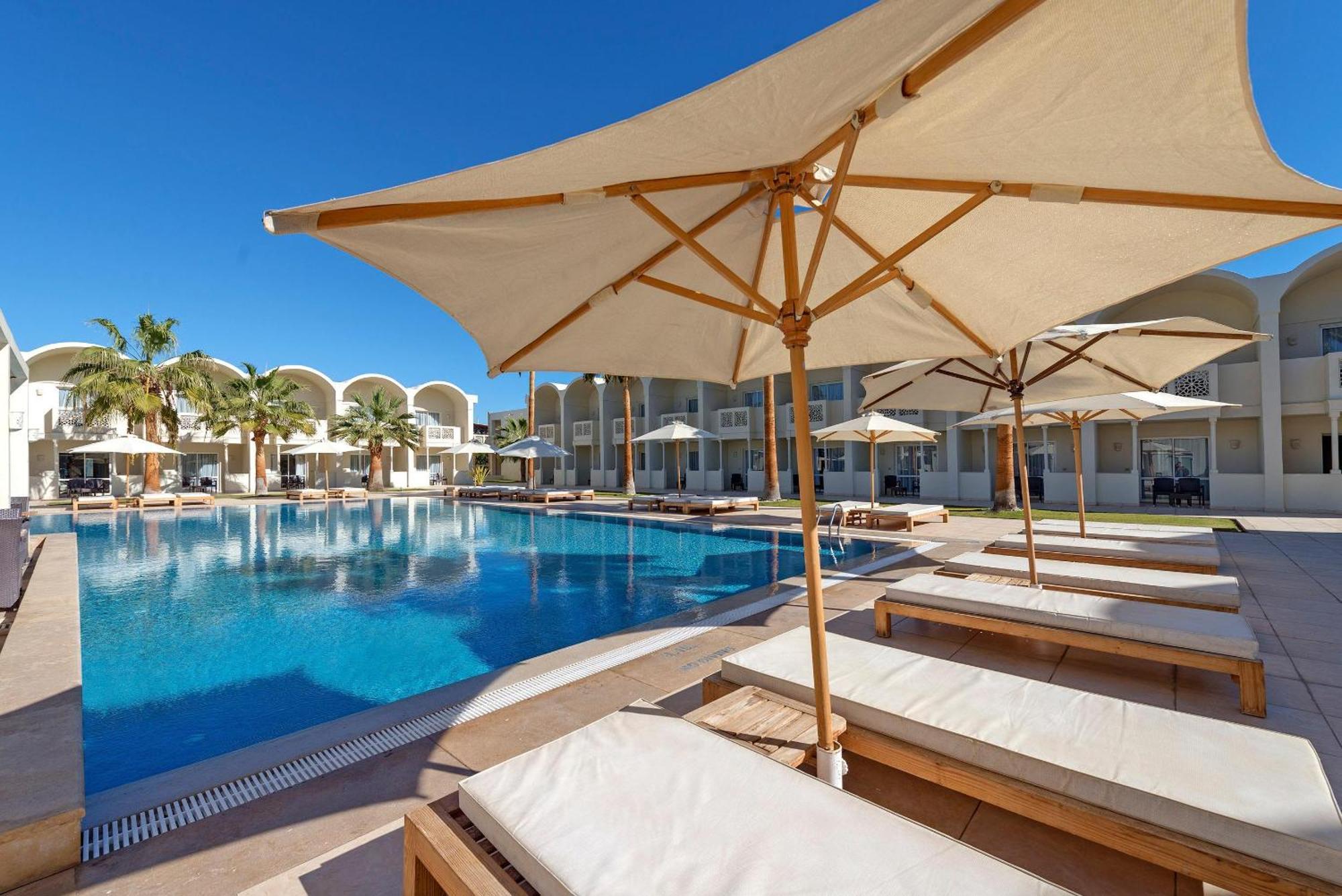 Sentido Reef Oasis Aqua Park Resort Sharm el Sheikh Esterno foto The resort's pool